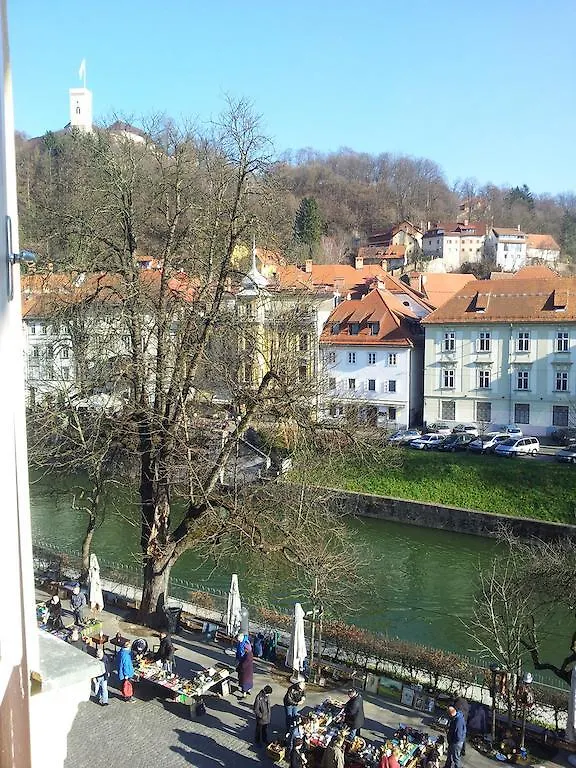 Studio Ian 1 Ljubljana